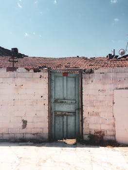 poker dealer commentary