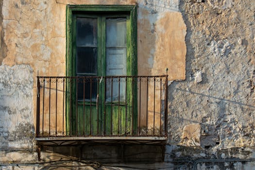 compact gaming device